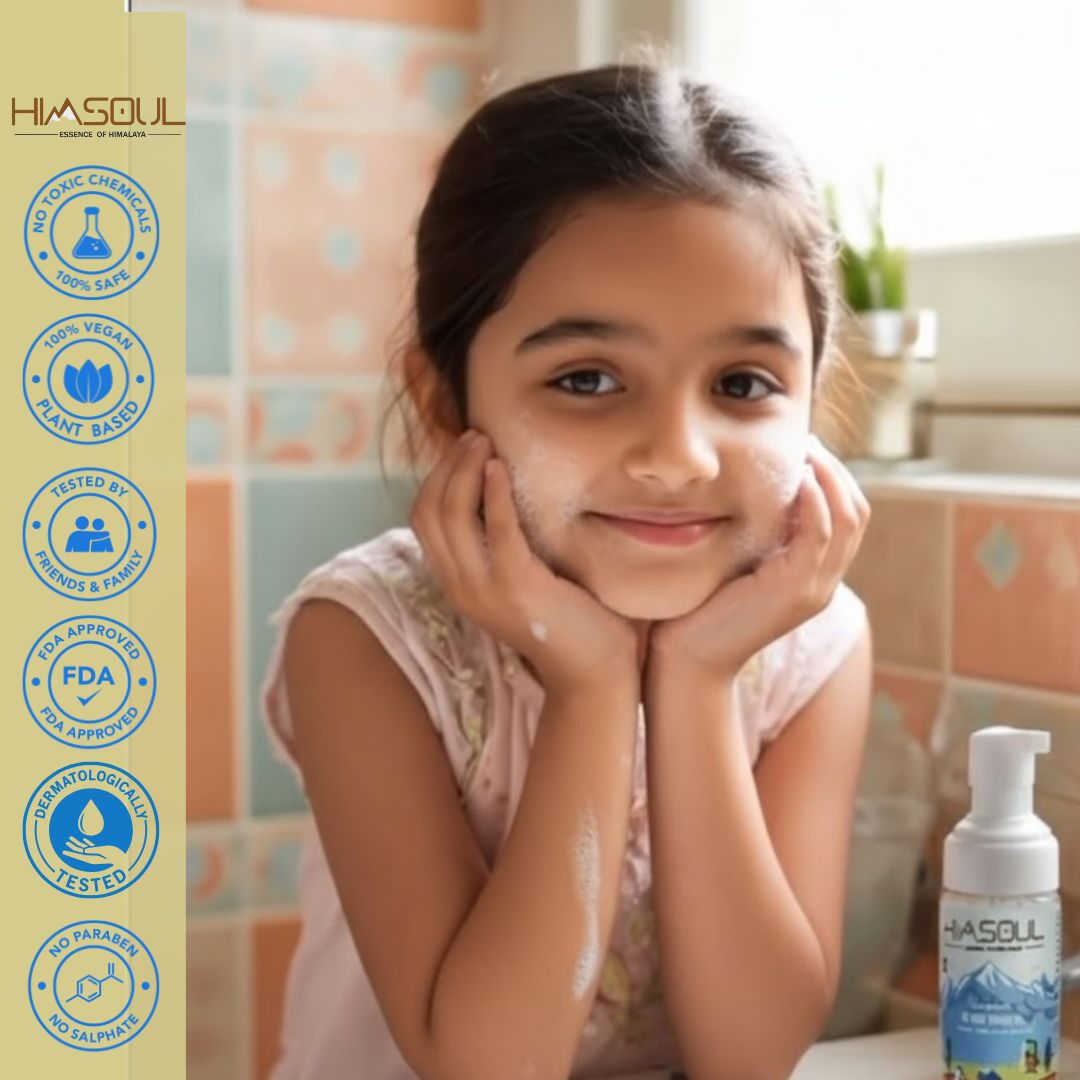 Non-drying foam face wash for kids removes dirt and pollution while locking in moisture